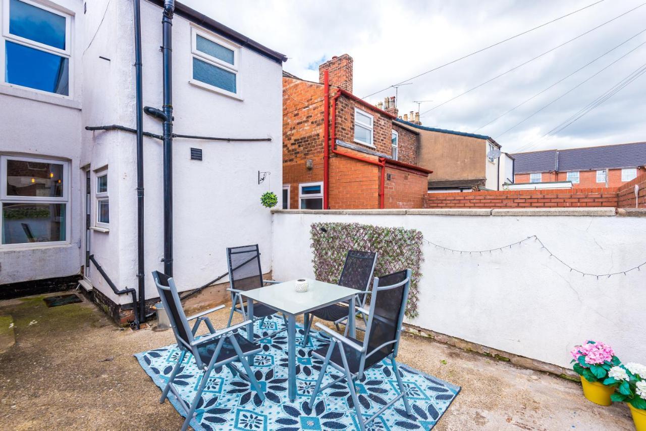 Spacious 2-Bed City-Centre Cottage In Chester By 53 Degrees Property - Ideal For Groups & Couples - Sleeps 6 외부 사진